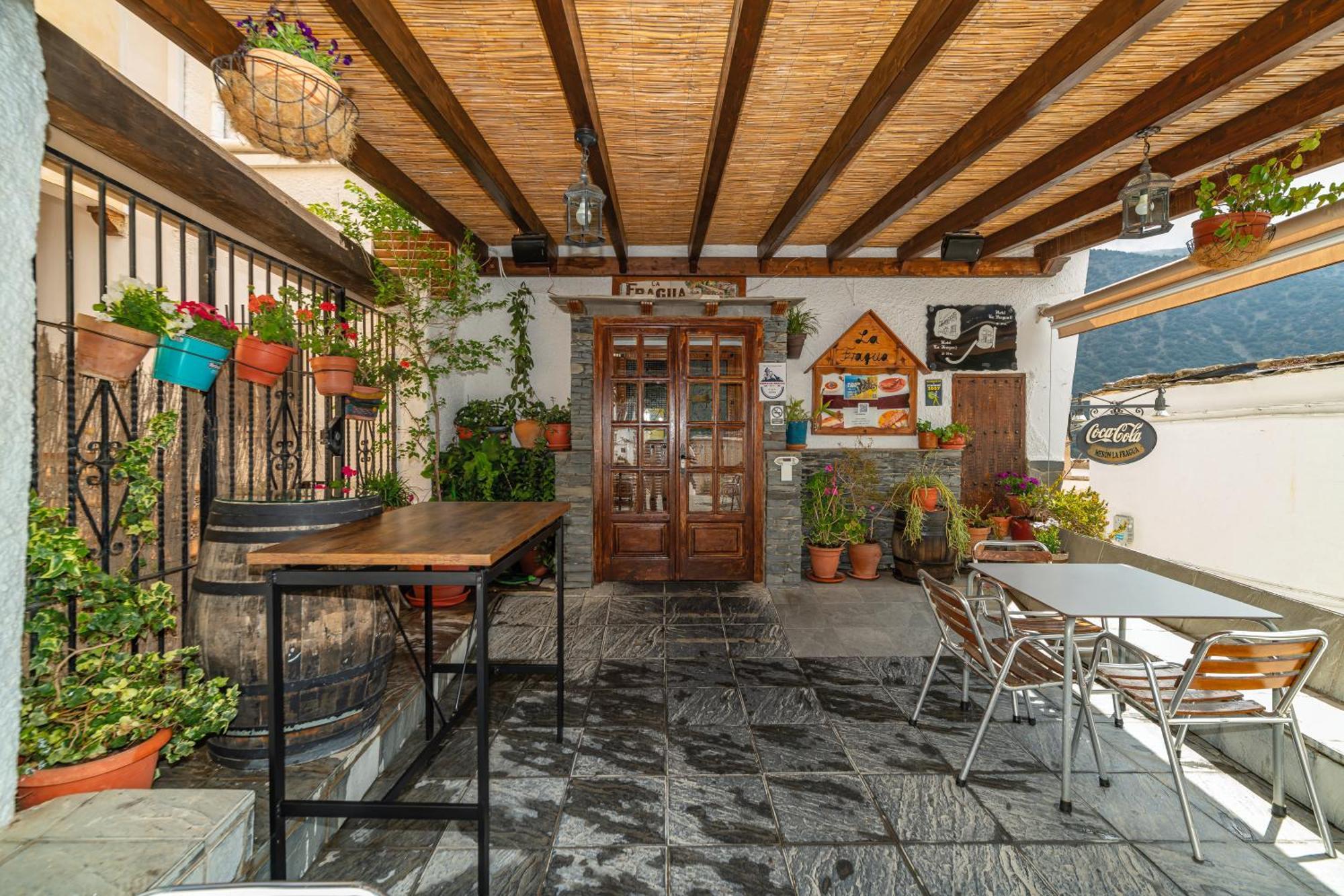 Hotel La Fragua I Тревелес Экстерьер фото