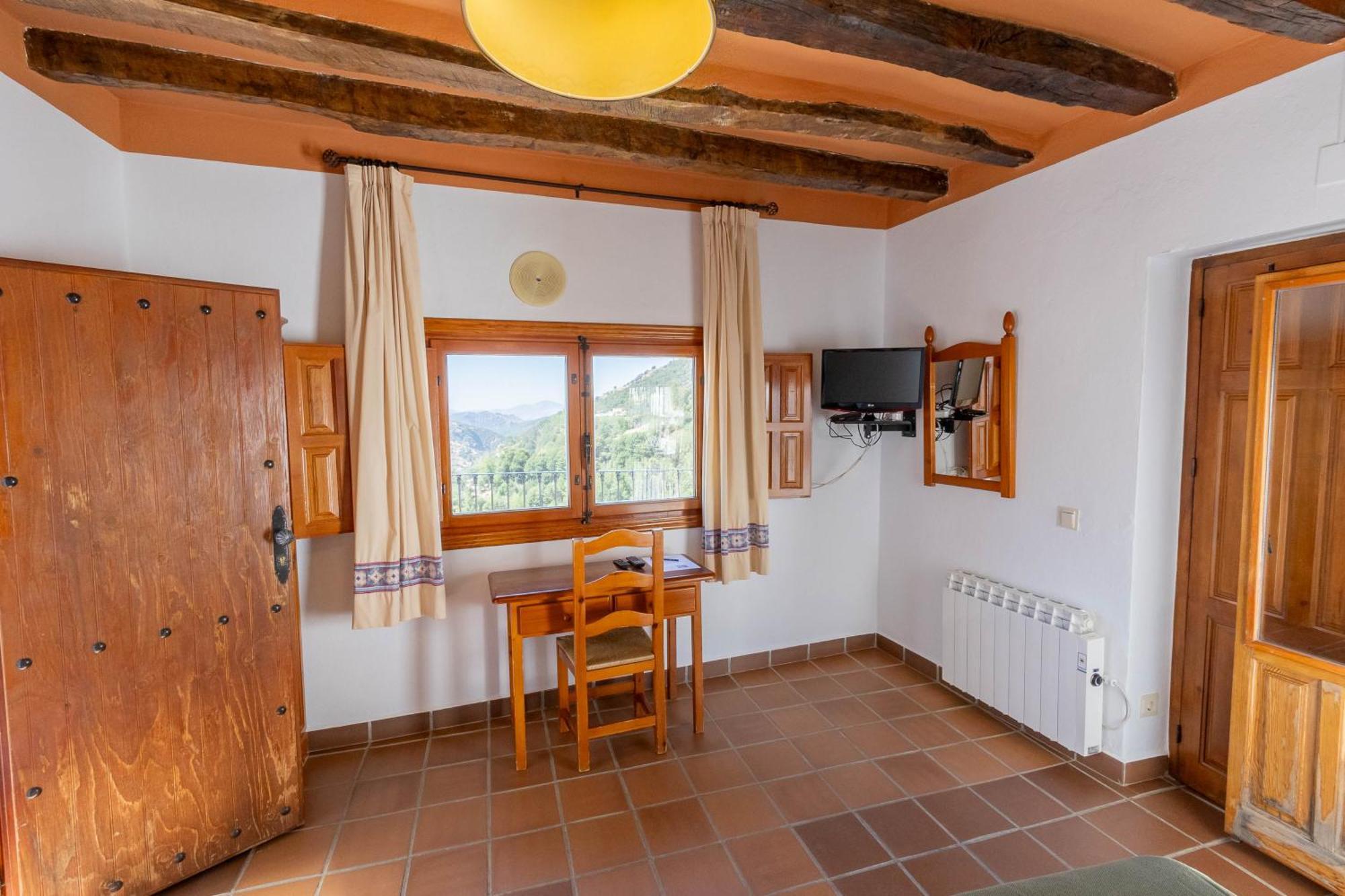 Hotel La Fragua I Тревелес Экстерьер фото