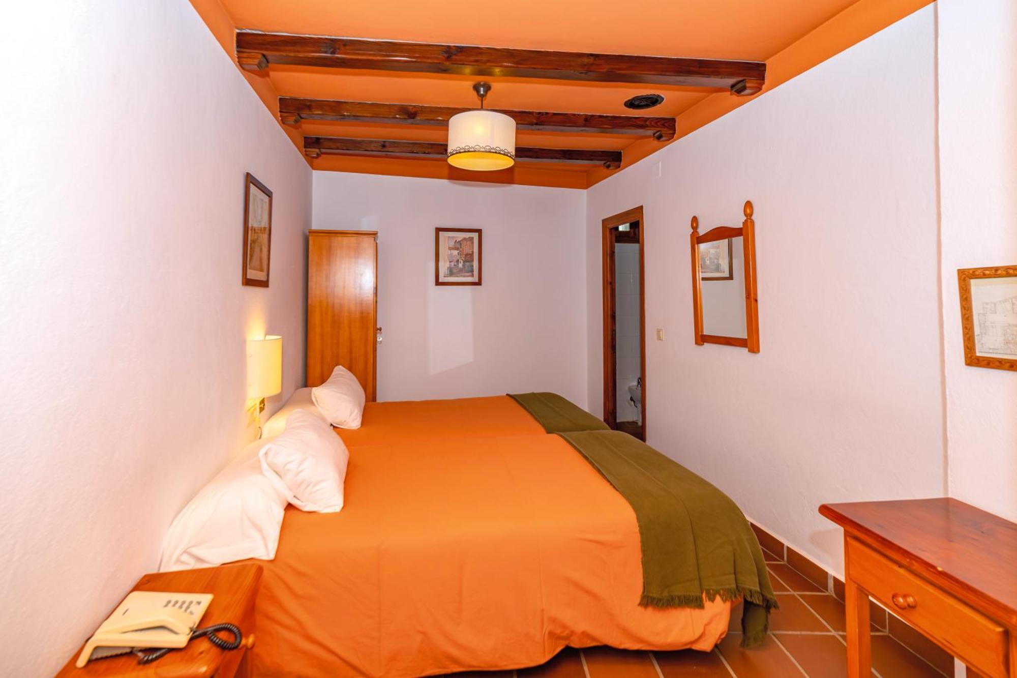 Hotel La Fragua I Тревелес Экстерьер фото