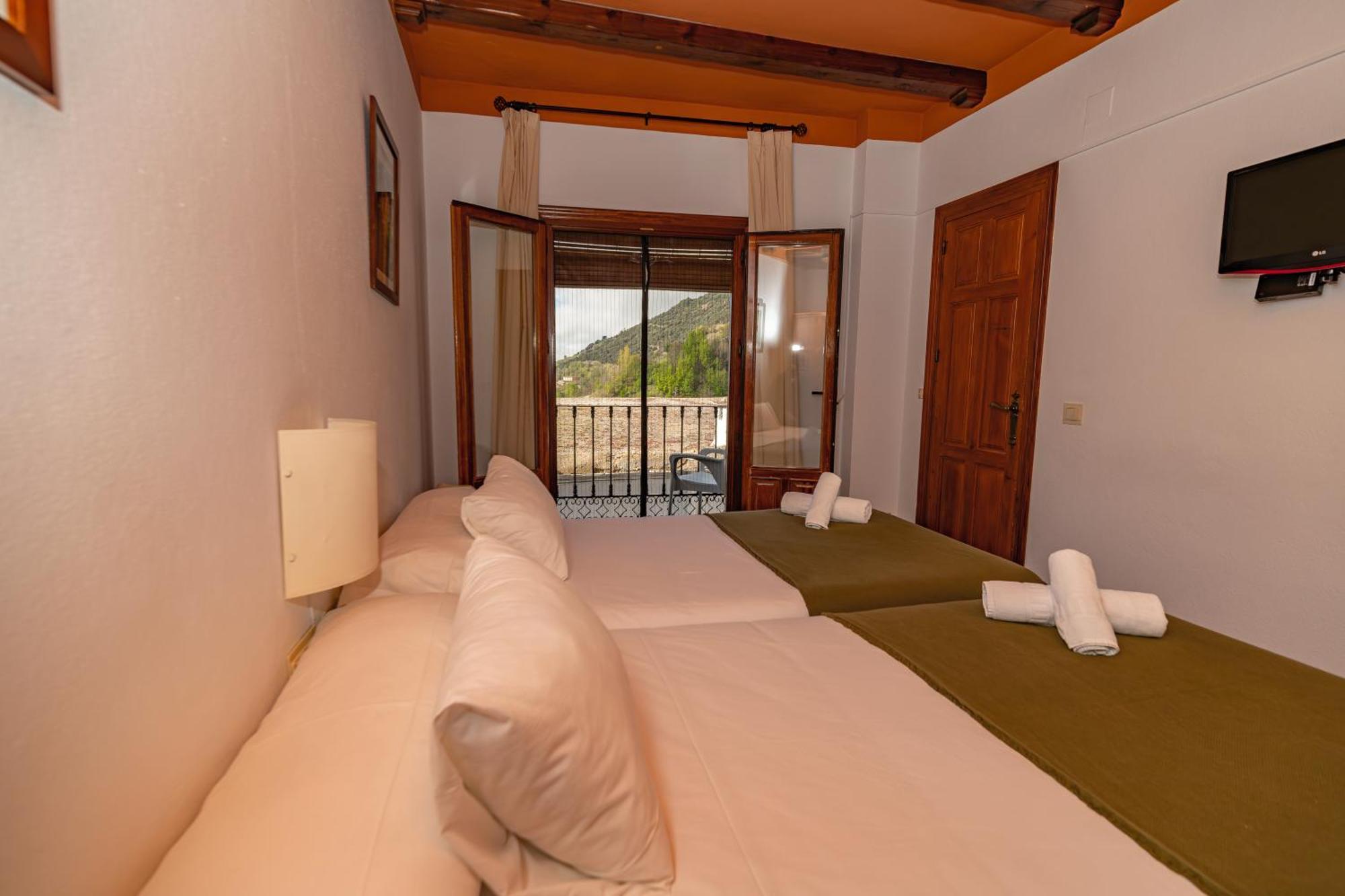 Hotel La Fragua I Тревелес Экстерьер фото